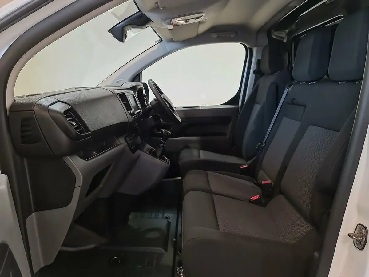 2022-citroen-dispatch-15bluehdi-enterprise-pro-m-1000-big-17