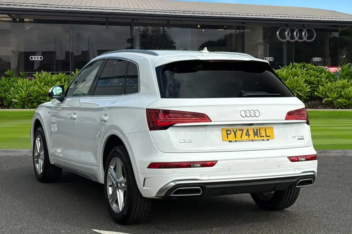 2025-audi-q5-20-45-tfsi-s-line-station-wagon-big-1