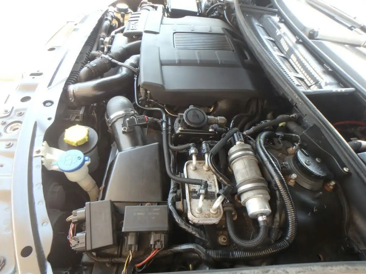 2011-land-rover-range-rover-44td-vogue-se-big-23