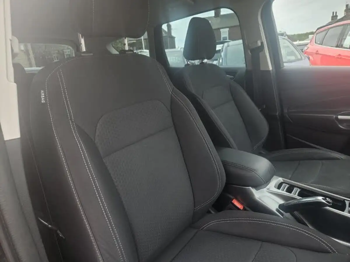 2017-ford-kuga-15tdci-zetec-ss-big-25