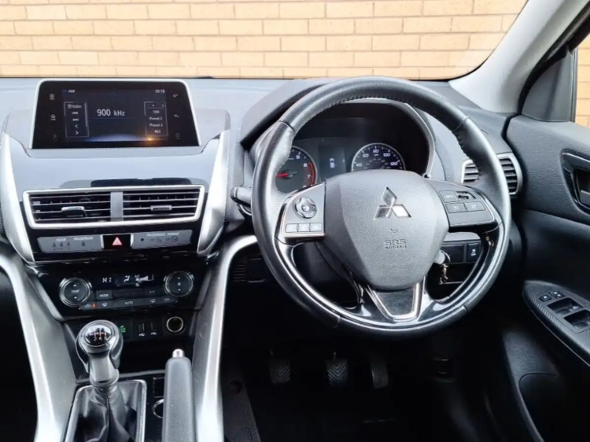 2018-mitsubishi-eclipse-cross-15-2-big-6