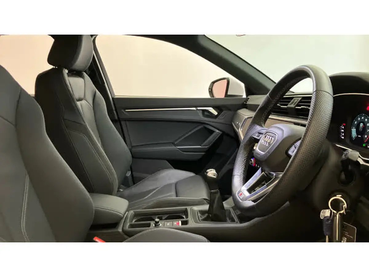2023-audi-q3-15-35-tfsi-s-line-cod-station-wagon-big-14