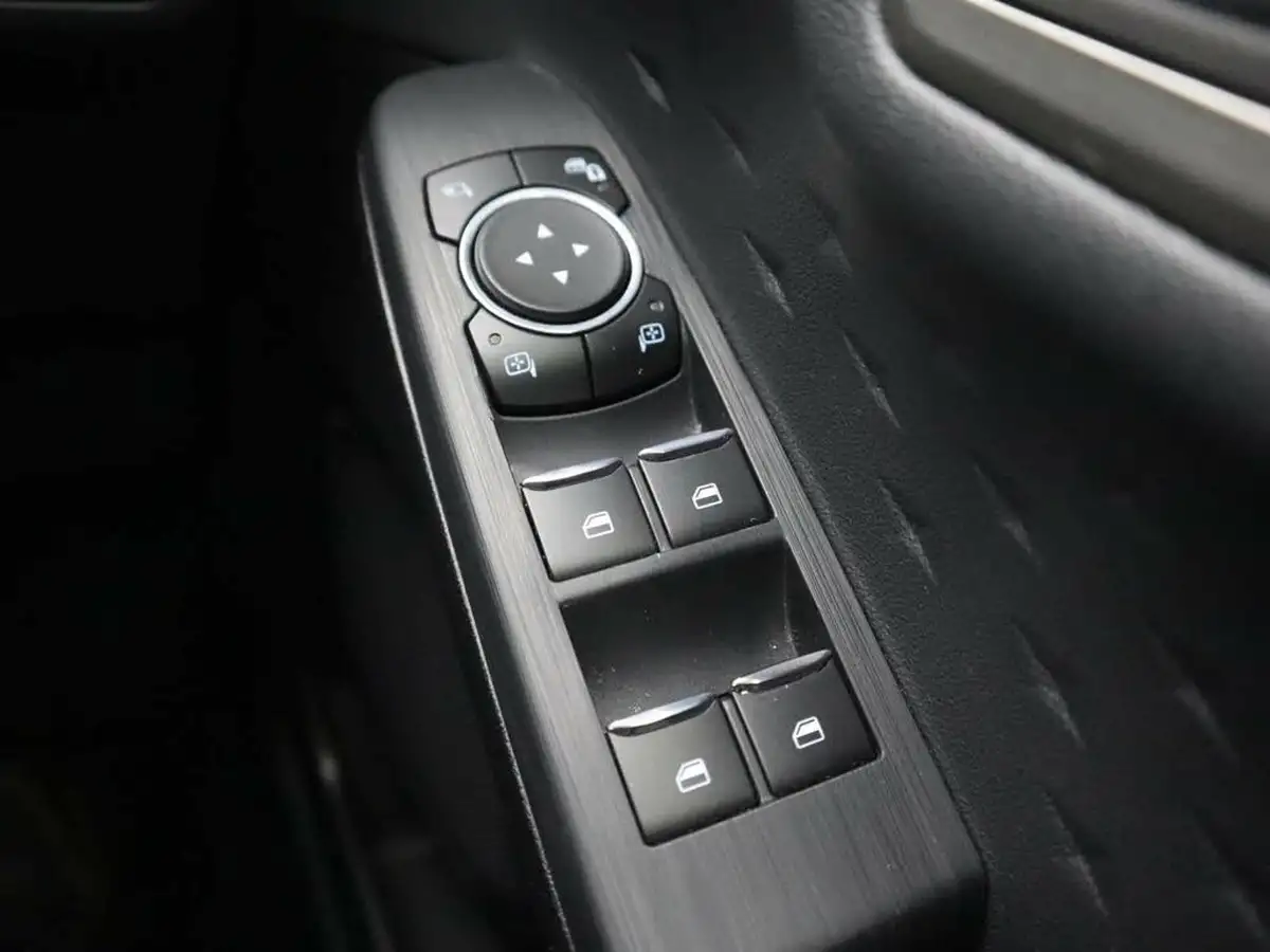 2020-ford-kuga-20-titanium-150ps-mhev-big-31