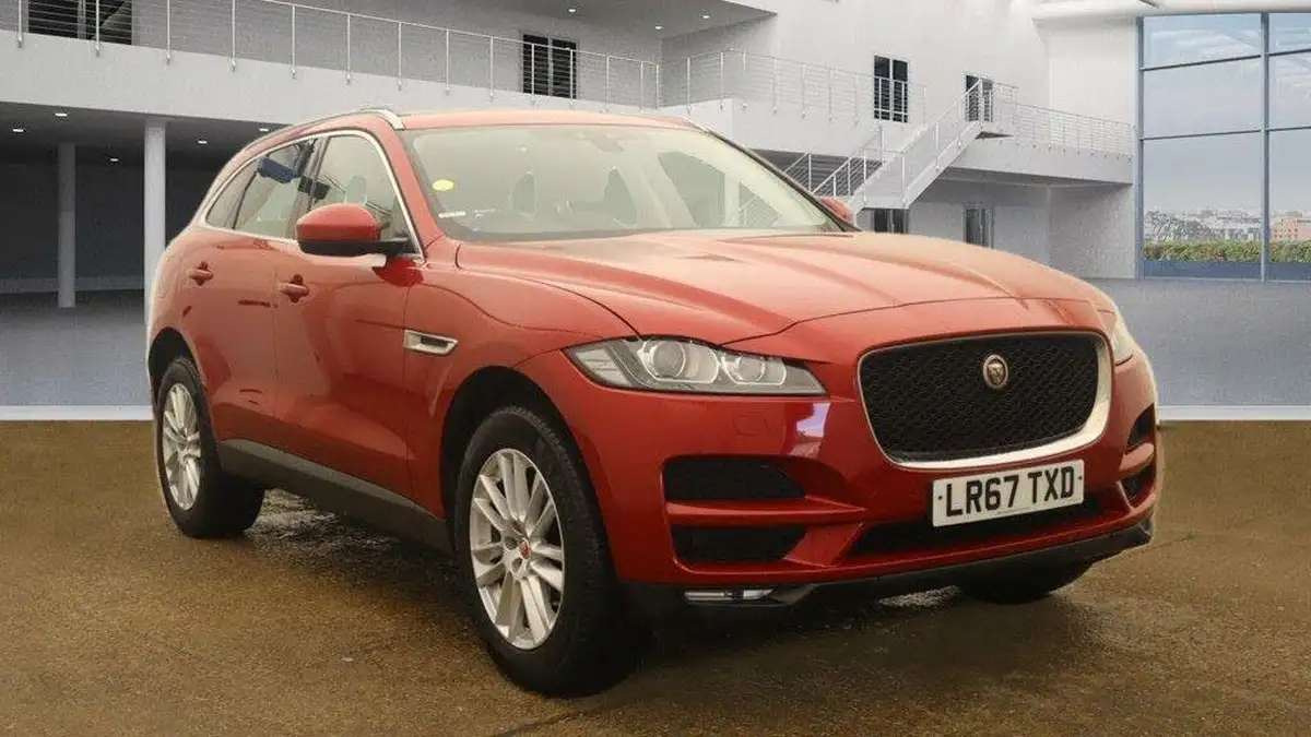 2017-jaguar-f-pace-20-i4d-portfolio-180ps-awd-ss-auto-big-0