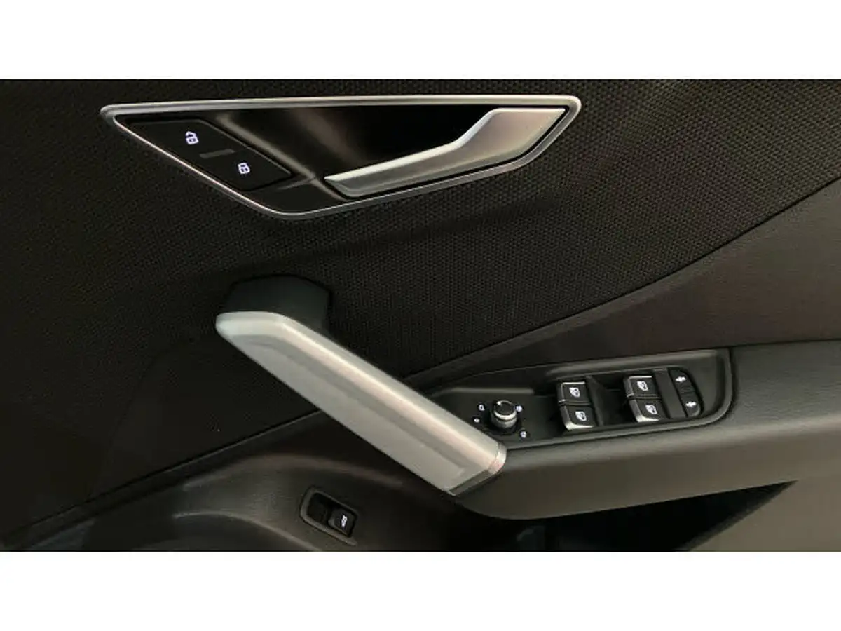 2023-audi-q2-15-35-tfsi-s-line-tronic-big-18