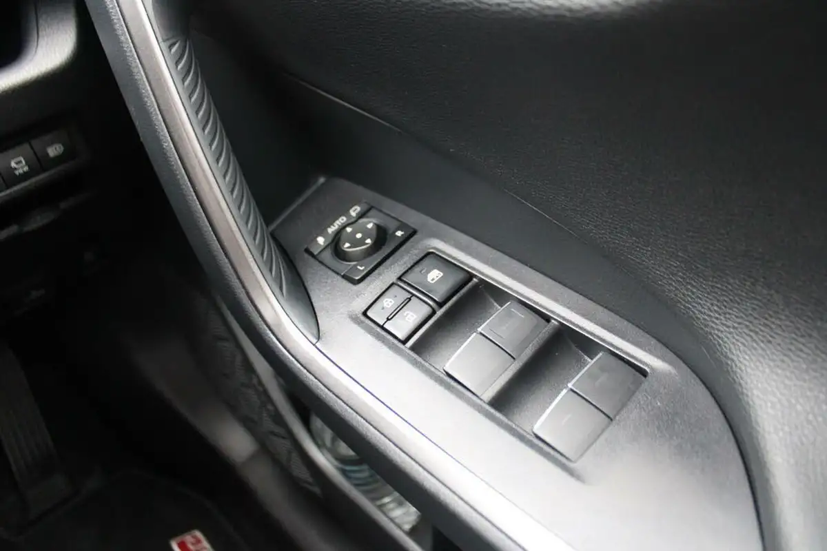 2024-toyota-rav4-25-vvt-i-gr-sport-302bhp-plug-in-big-34