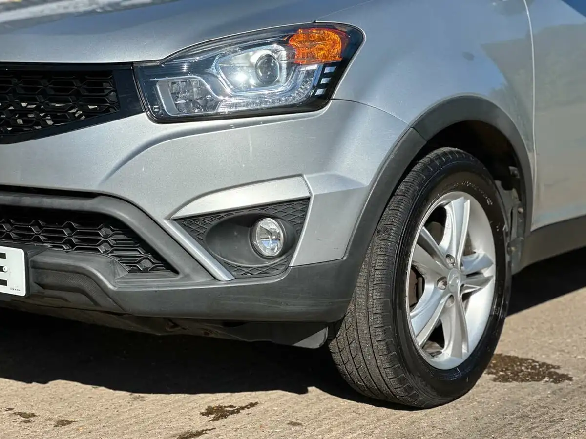 2015-kgm-ssangyong-korando-20td-elx4-175ps-auto-big-18