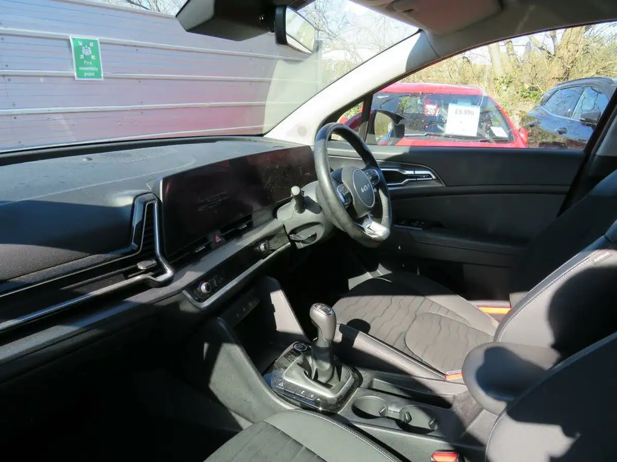 2022-kia-sportage-16-t-gdi-launch-edition-big-9