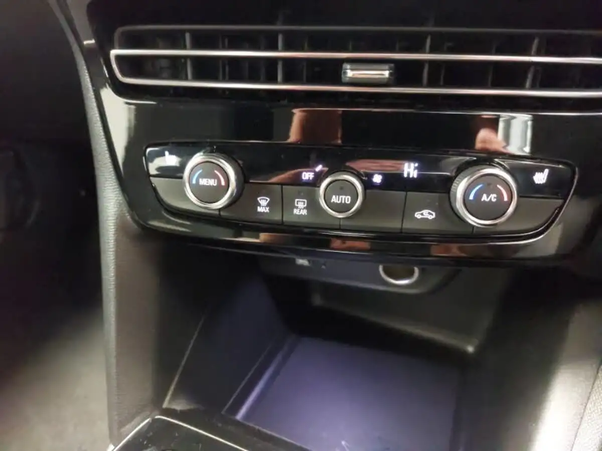 2024-vauxhall-mokka-12-ultimate-136ps-big-16