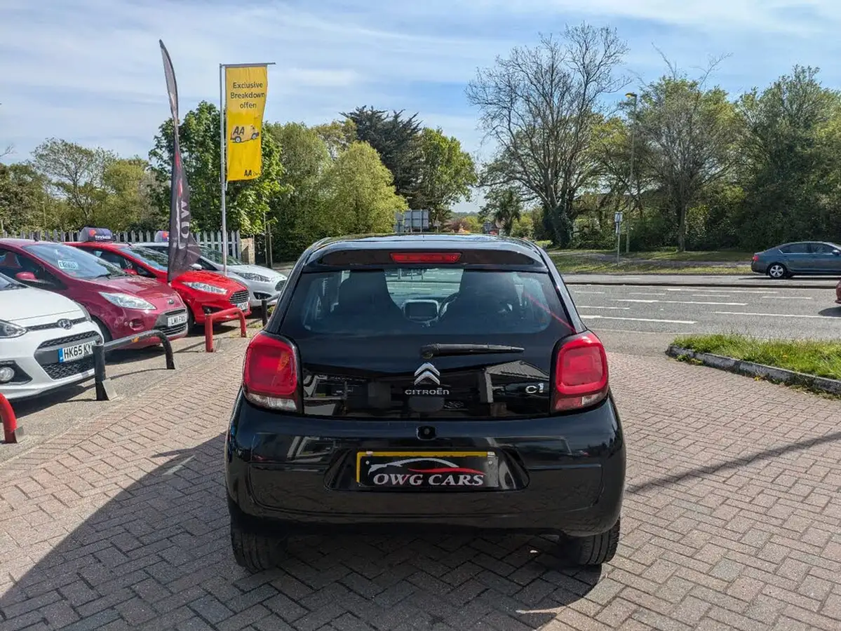 2016-citroen-c1-12-puretech-feel-81ps-5d-big-5