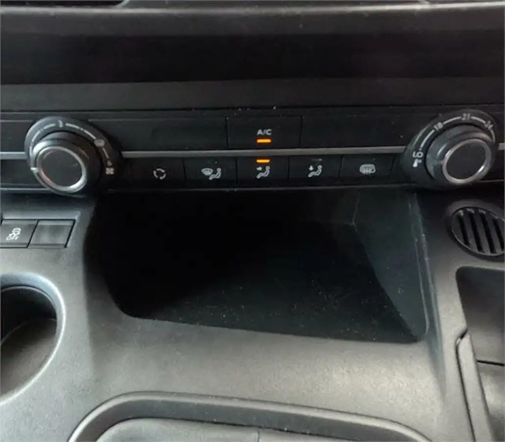 2020-vauxhall-combo-15cdti-sportive-2300-100pseu6d-t-l2h1-crewcab-big-9