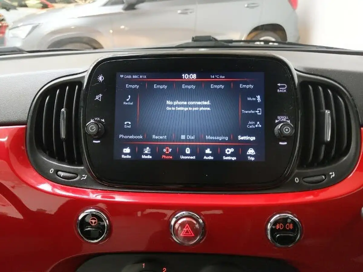 2021-fiat-500-10-dolcevita-big-9