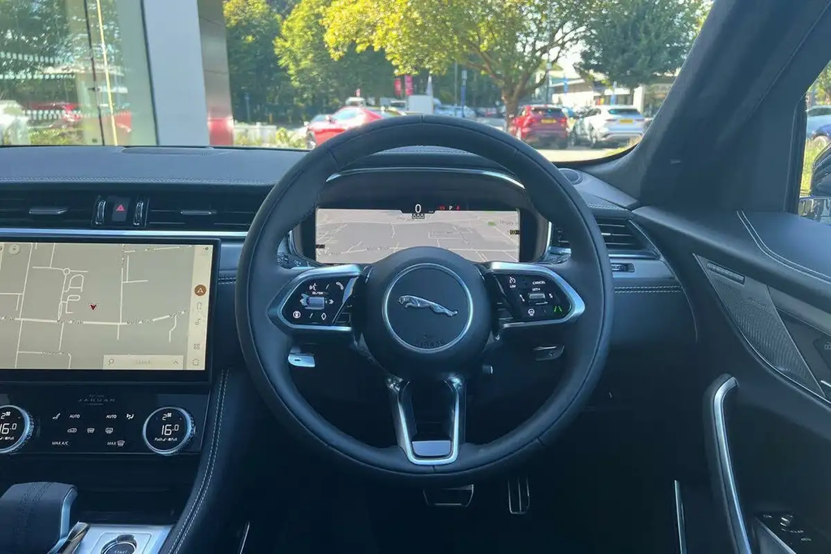 2024-jaguar-f-pace-20-p400e-r-dynamic-hse-black-90th-anniversary-edition-big-19