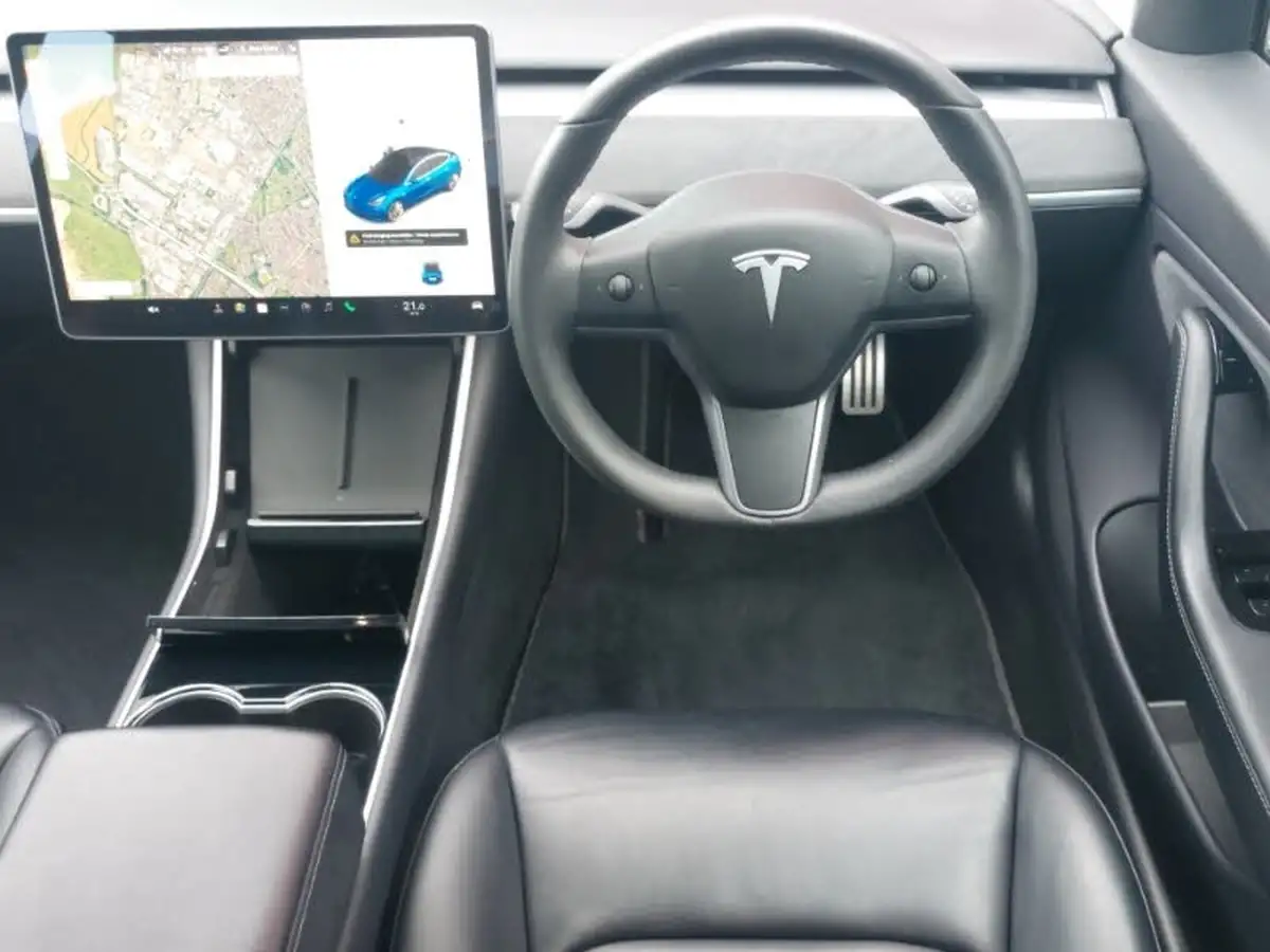 2019-tesla-model-3-e-4x4-performance-pack-big-6