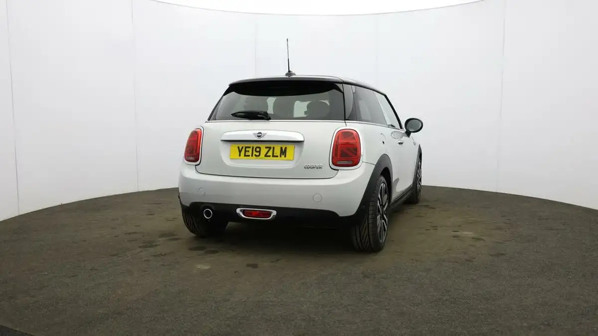 2019-mini-cooper-15-cooper-exclusive-134bhp-nav-hatchback-3d-auto-big-59