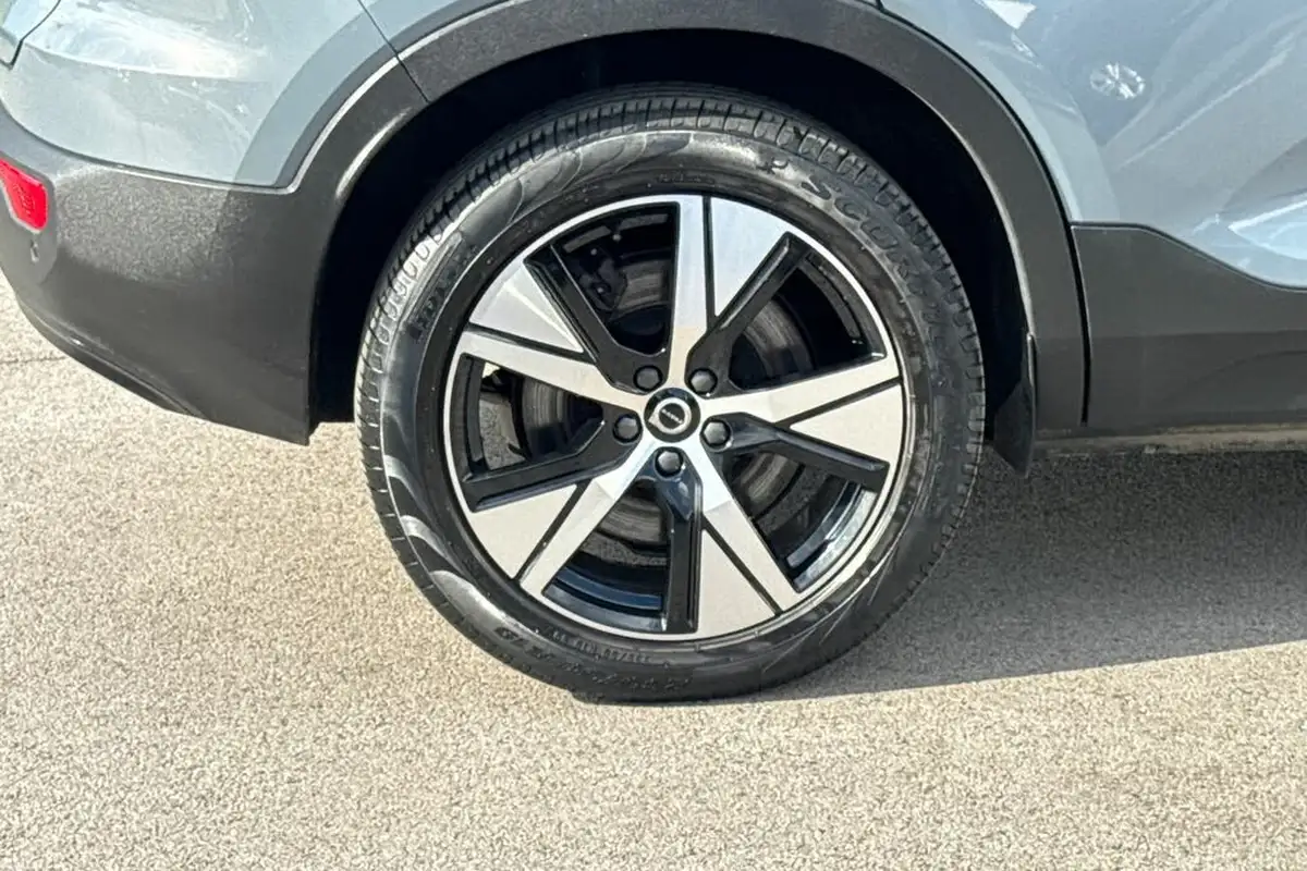 2022-volvo-xc40-e-twin-recharge-plus-big-4