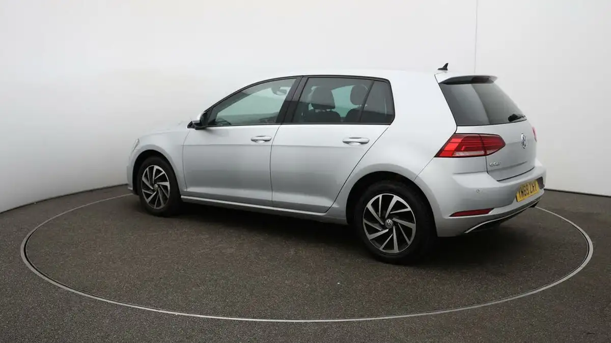 2019-volkswagen-golf-sv-16tdi-match-edition-big-32