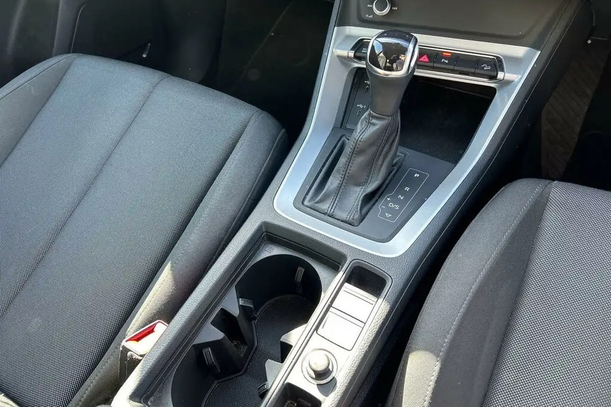 2022-audi-q3-15-35-tfsi-technik-cod-s-tronic-big-45