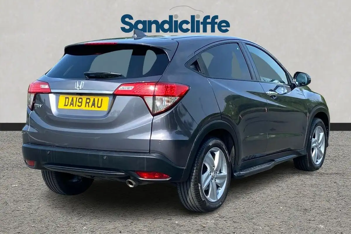 2019-honda-hr-v-15-i-vtec-se-cvt-big-3
