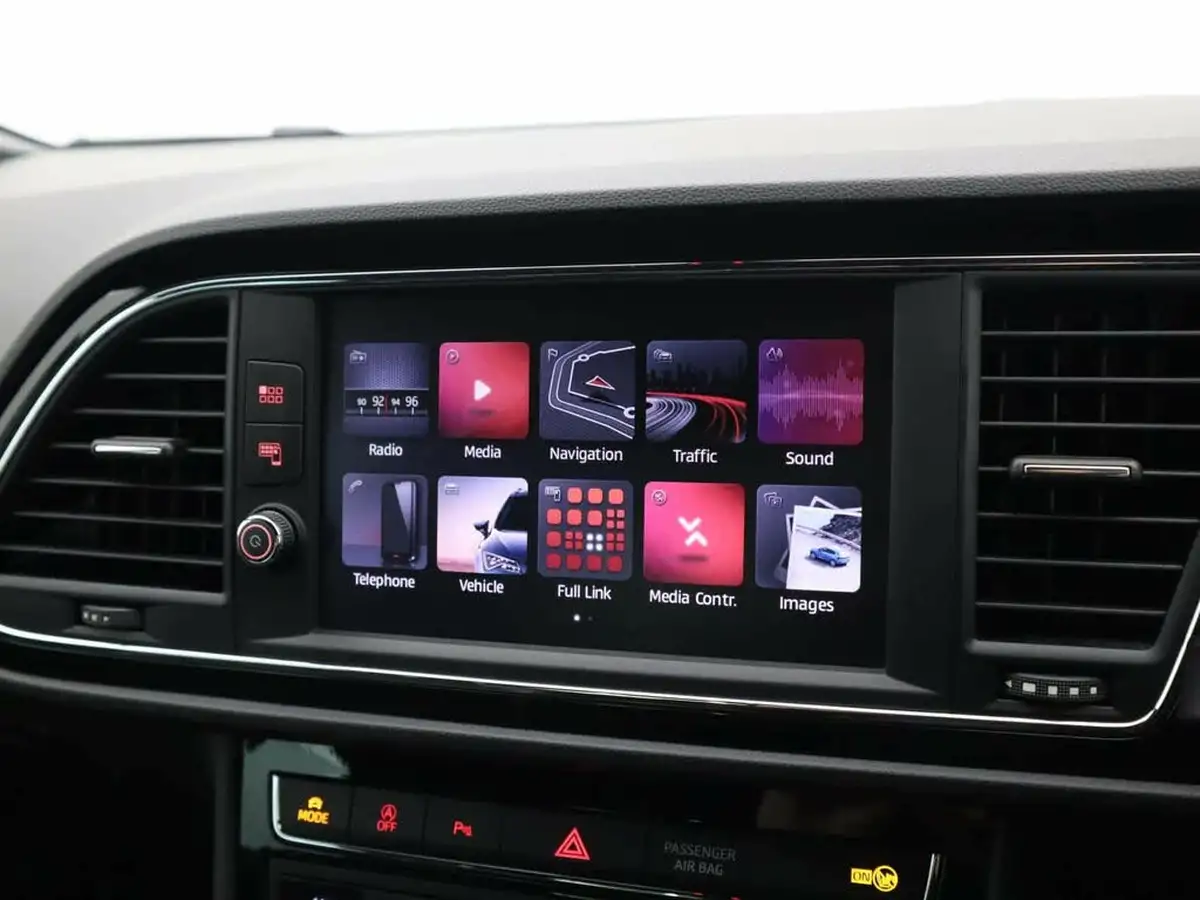 2020-seat-leon-15-tsi-evo-fr-black-edition-150ps-hatchback-dsg-big-31