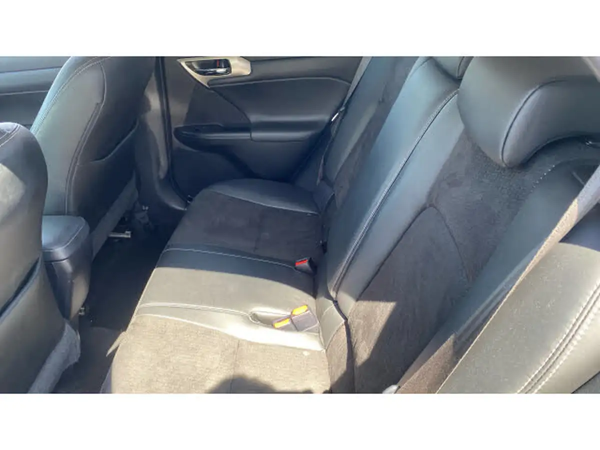 2016-lexus-ct-200h-18-sport-big-15