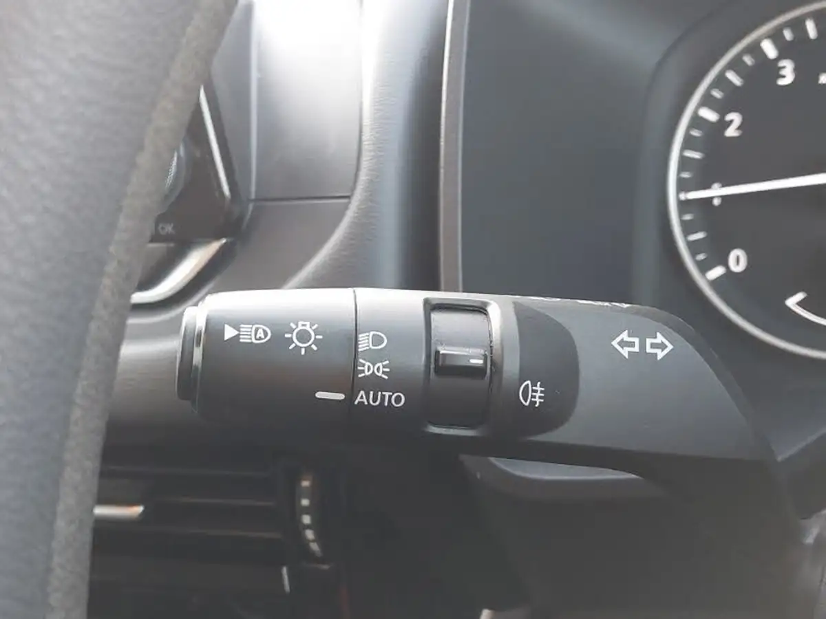 2021-nissan-qashqai-13-dig-t-visia-big-15