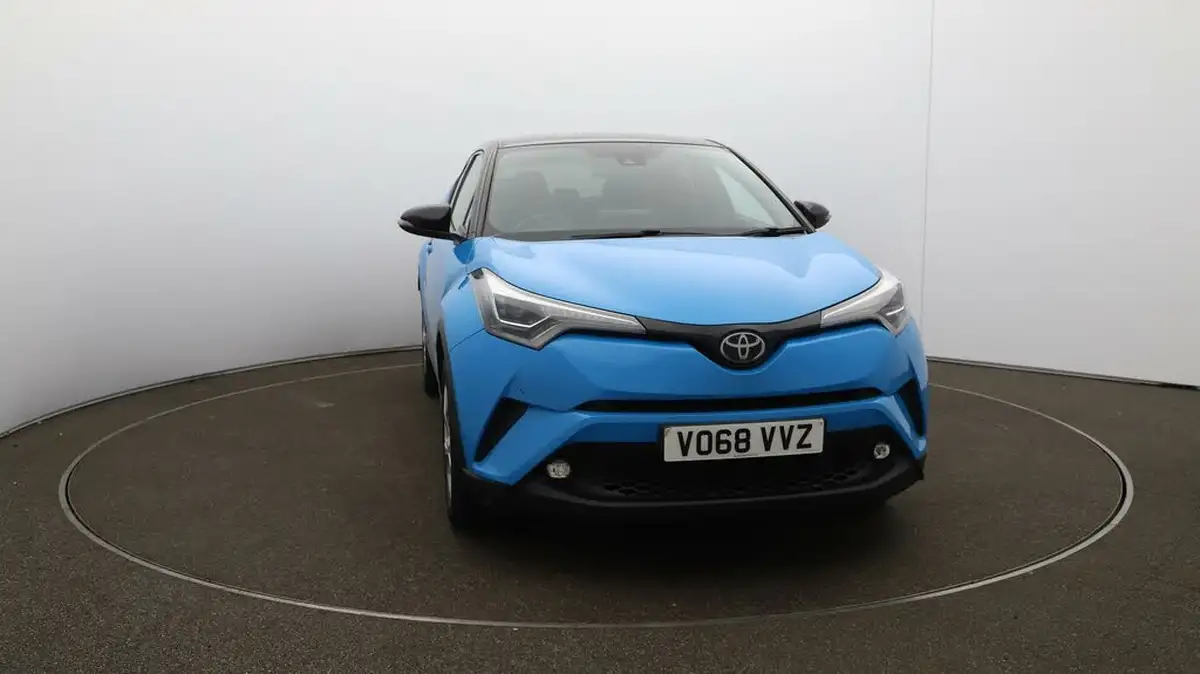2018-toyota-c-hr-12-dynamic-big-33