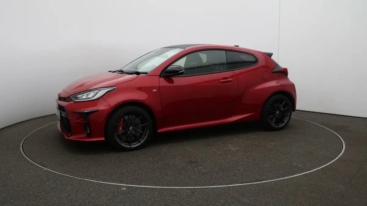 2022-toyota-yaris-16-gr-circuit-pack-big-61