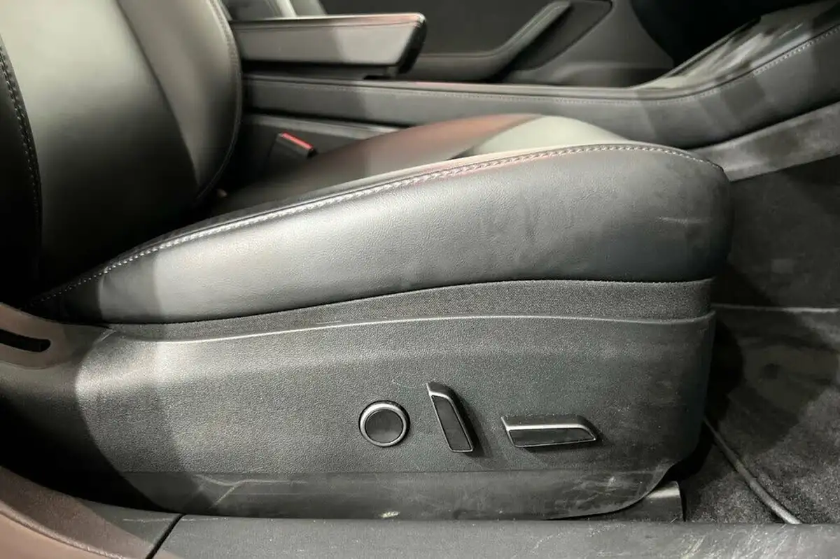 2021-tesla-model-3-e-standard-plus-big-18