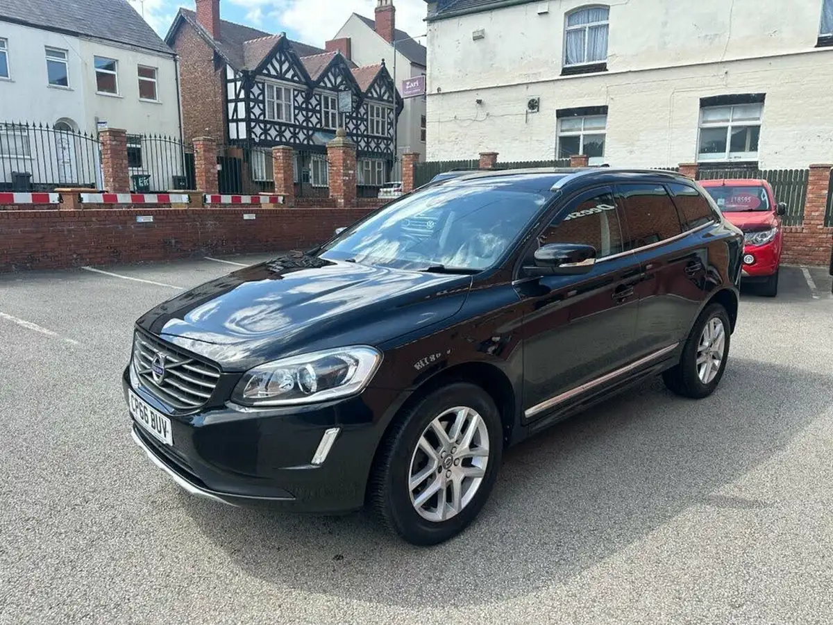 2016-volvo-xc60-20td-d4-se-lux-nav-big-1