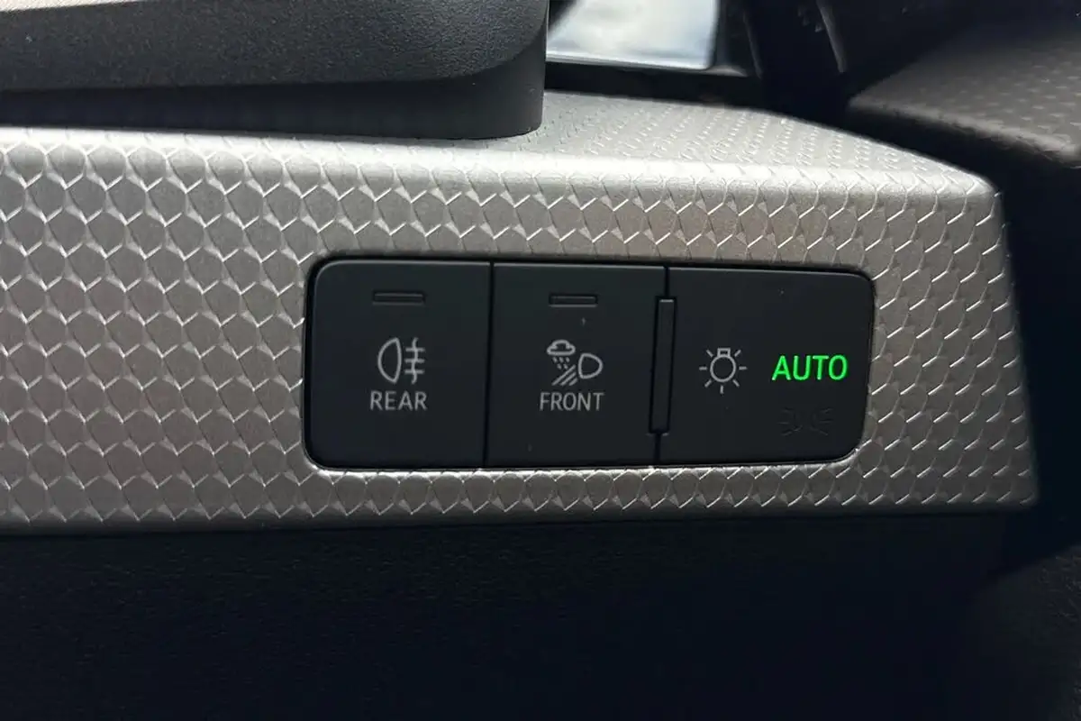 2025-audi-a1-15-35-tfsi-black-edition-big-28