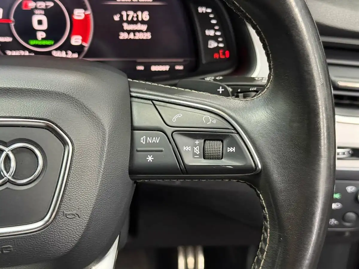 2017-audi-sq7-40bitdi-v8-big-39
