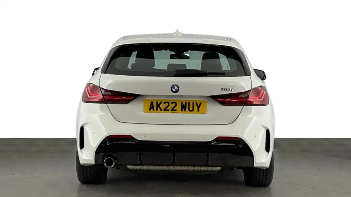 2022-bmw-1-series-15-118i-m-sport-lcp-big-4