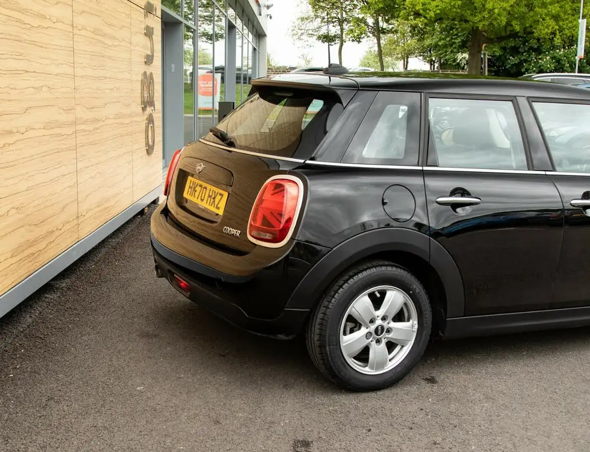 2020-mini-countryman-15-cooper-classic-auto-big-7