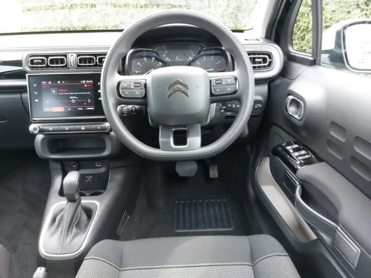 2024-citroen-c3-12-puretech-plus-110ps-eat6-big-6