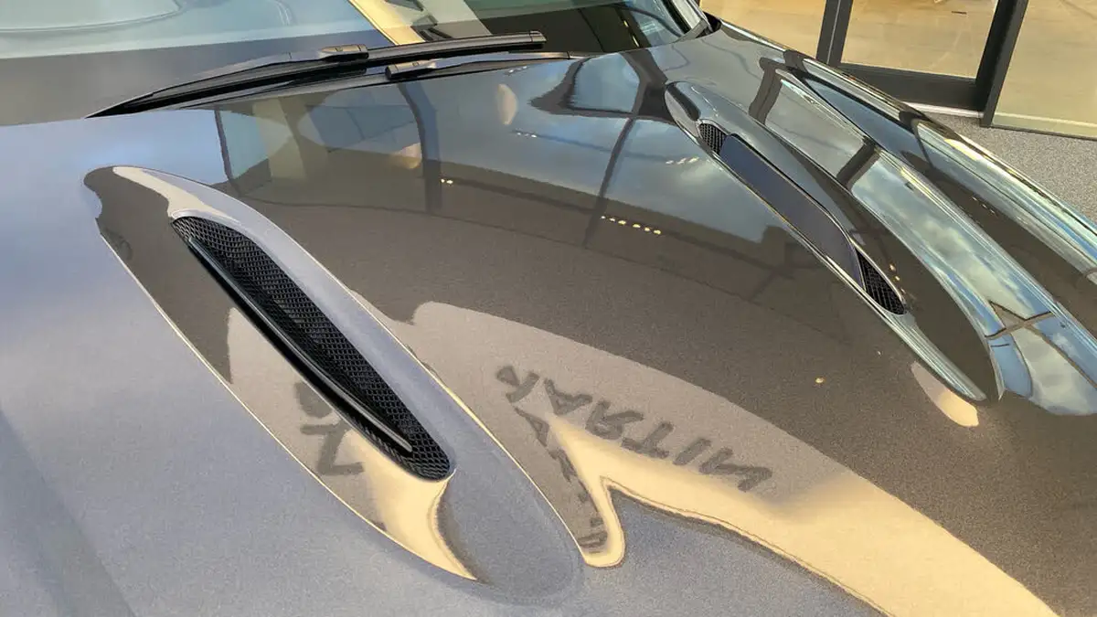 2024-aston-martin-dbx-40-v8-big-15