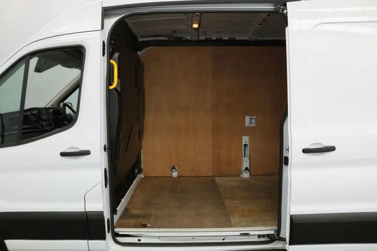 2022-ford-transit-big-10