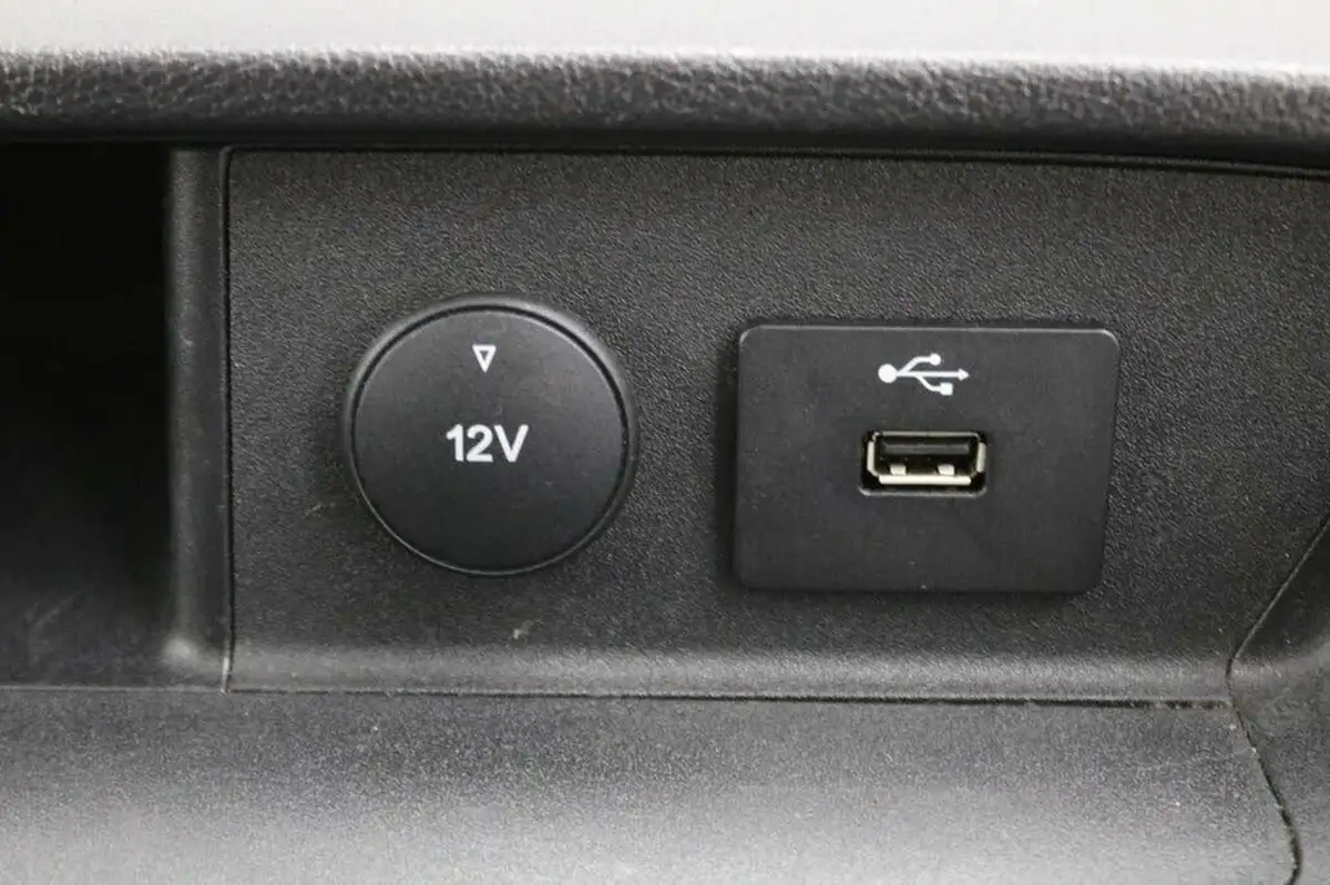 2022-ford-transit-big-33
