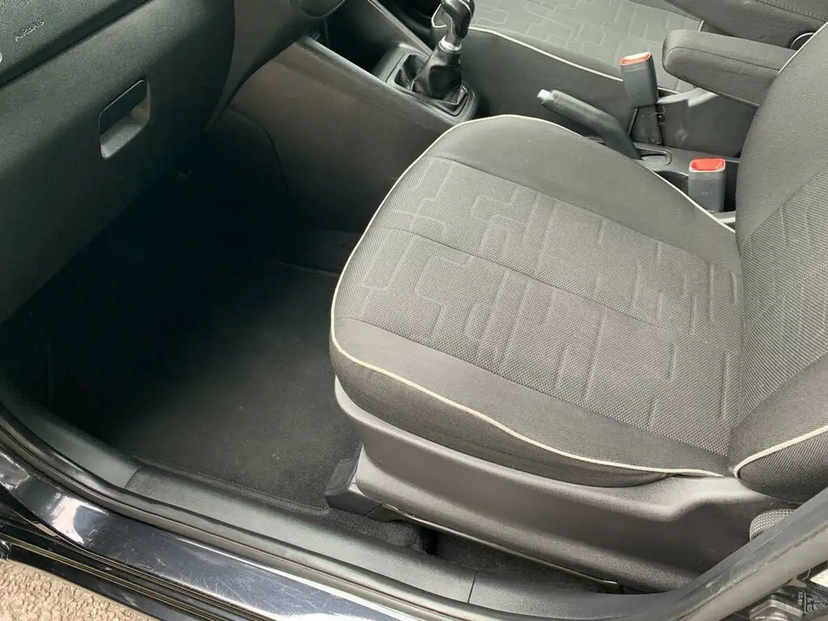 2016-kia-venga-14-2-big-38