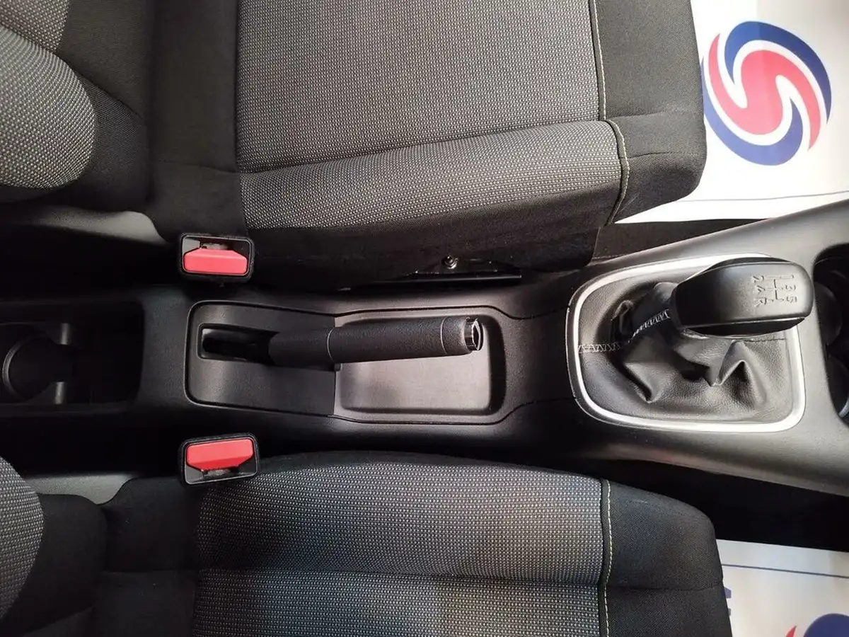 2019-citroen-c3-12-puretech-flair-82ps-ss-big-21