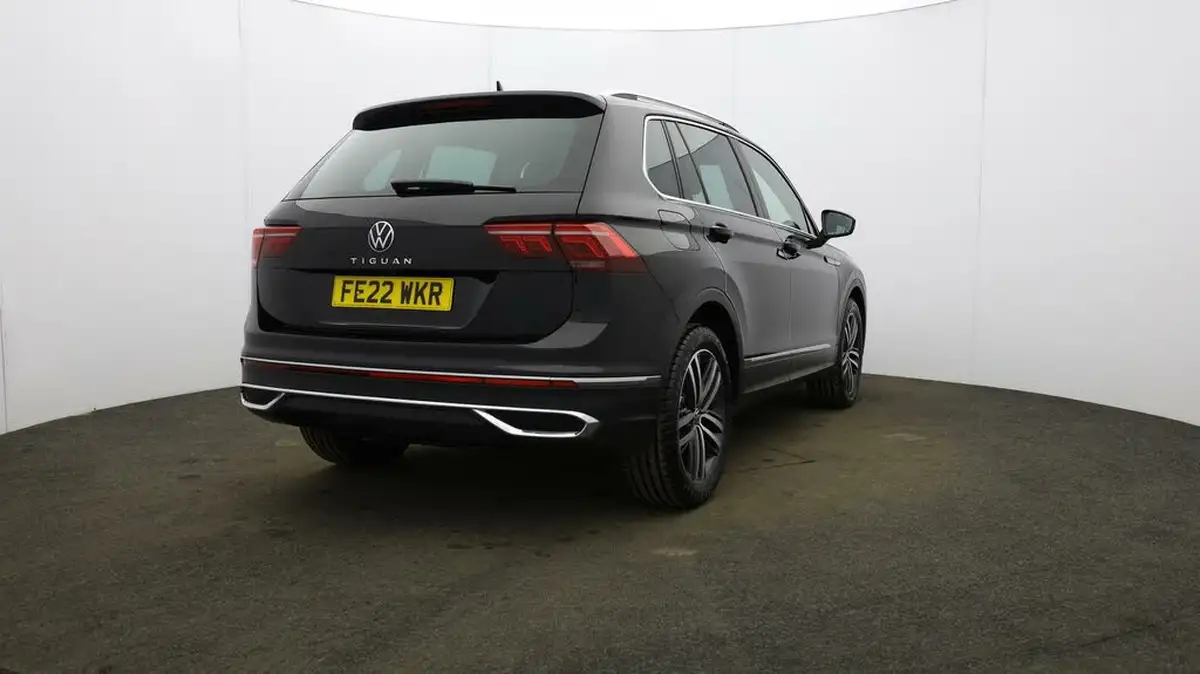 2022-volkswagen-tiguan-15-tsi-elegance-big-53
