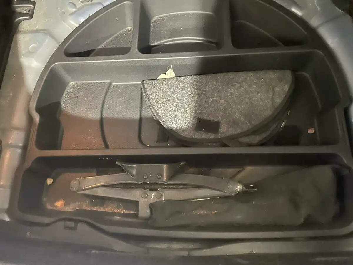 2010-hyundai-i20-14-comfort-5d-auto-big-21