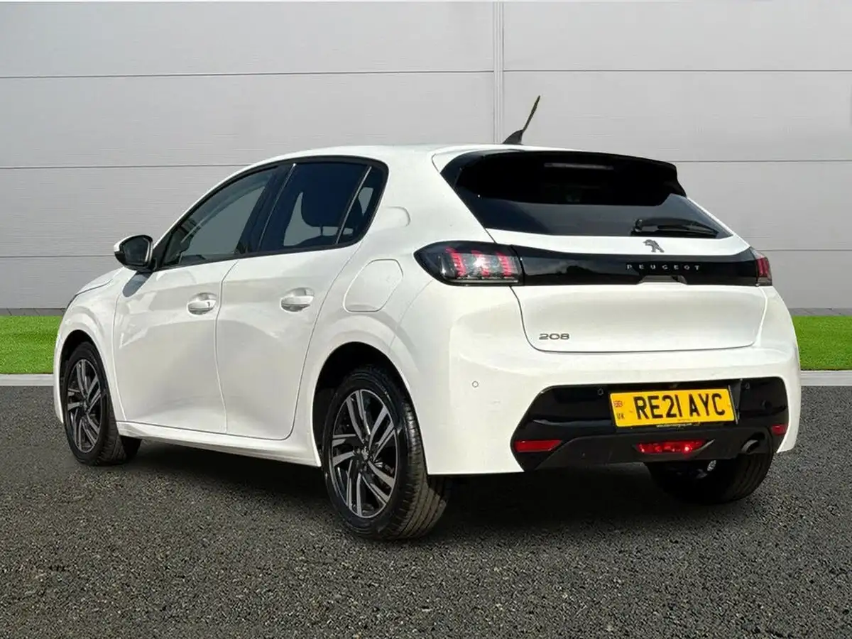 2021-peugeot-208-12-puretech-allure-premium-100bhp-big-4
