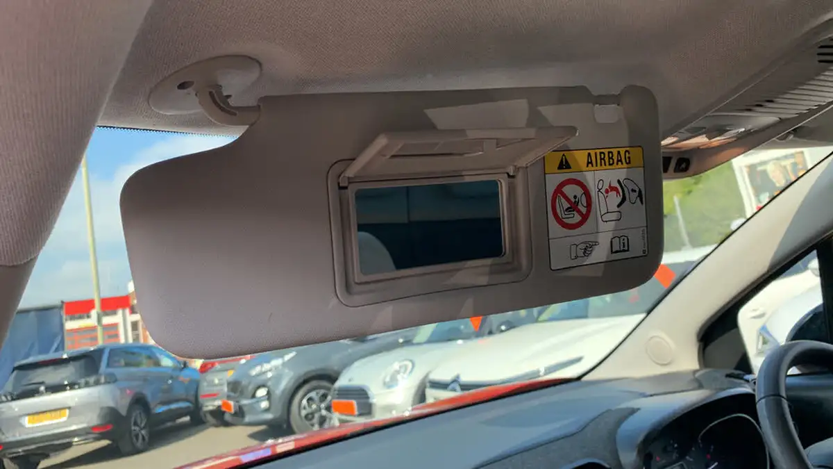 2022-citroen-c3-aircross-12-puretech-shine-plus-130ps-eat6-big-37
