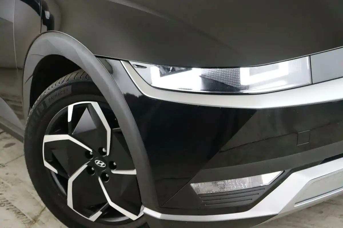2022-hyundai-ioniq-5-e-se-connect-big-7