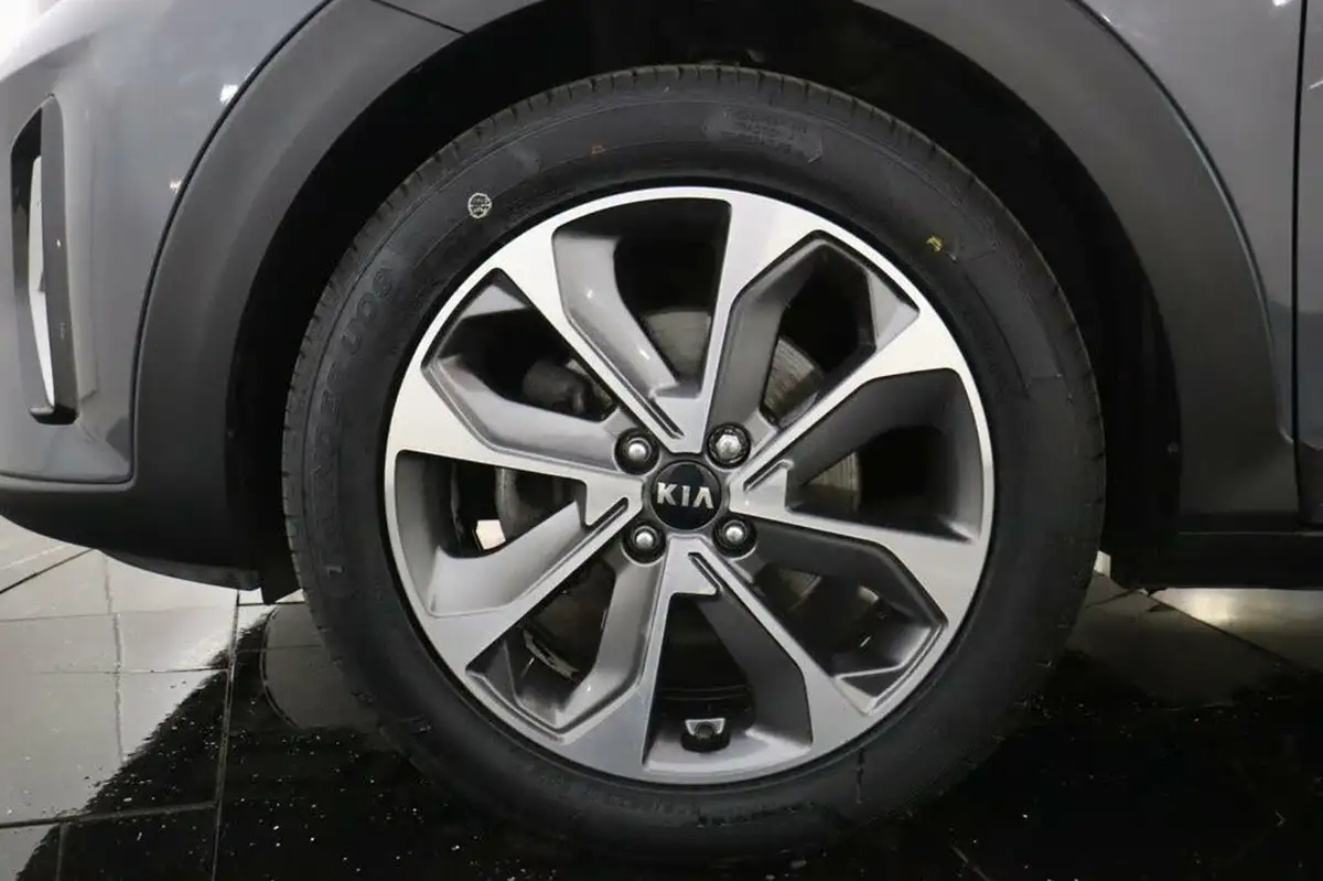 2021-kia-stonic-10-t-gdi-connect-big-34