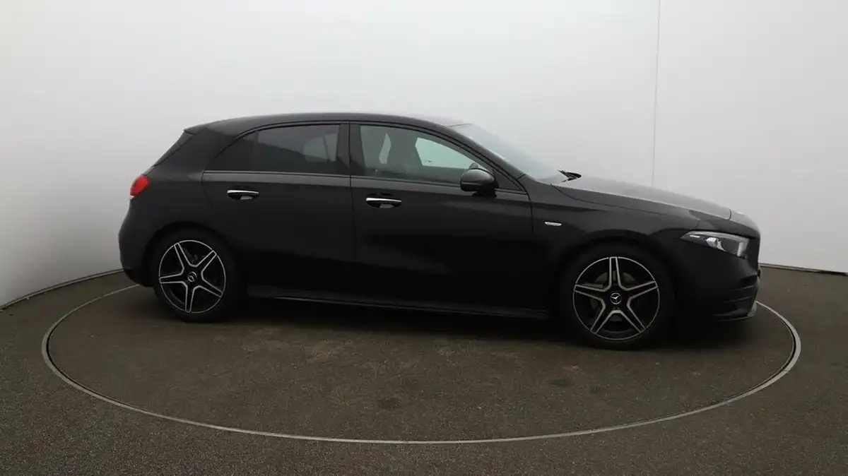 2022-mercedes-benz-a-class-13-a180-amg-line-premium-edition-hatchback-5d-7g-dct-big-47