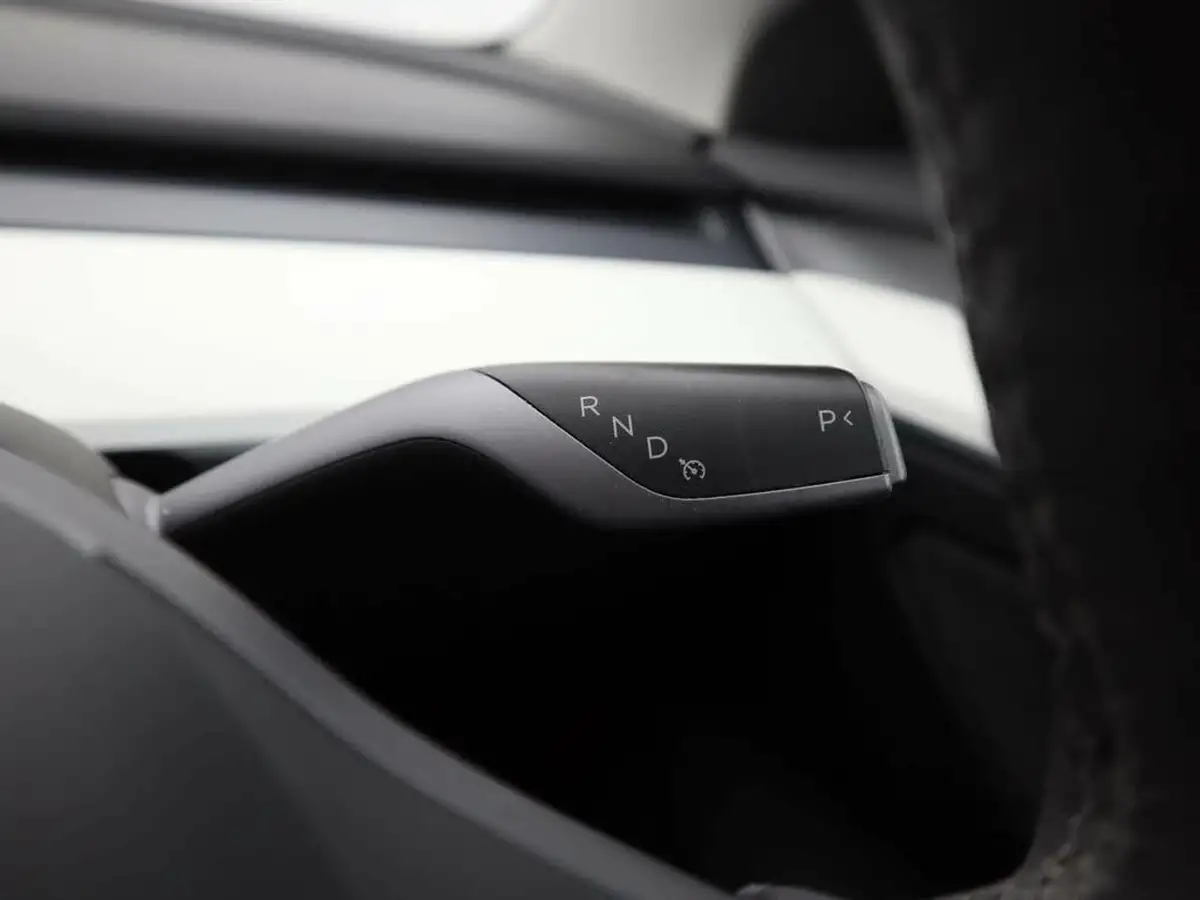 2021-tesla-model-3-e-standard-plus-big-37
