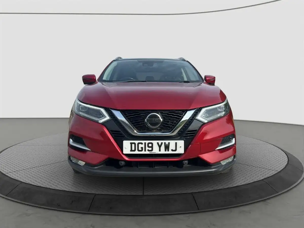 2019-nissan-qashqai-13-dig-t-tekna-140ps-big-2