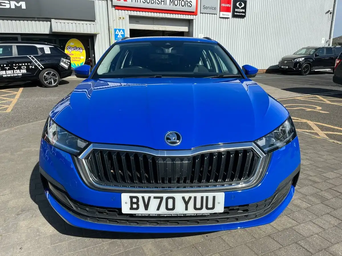 2020-skoda-octavia-10-tsi-se-technology-109ps-estate-big-1